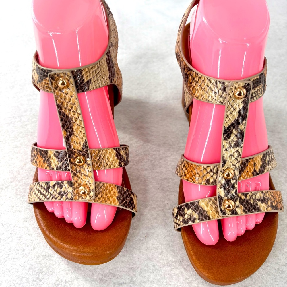 Sofft Women’s St. Denis Print Strappy platform heel sandals size 9M